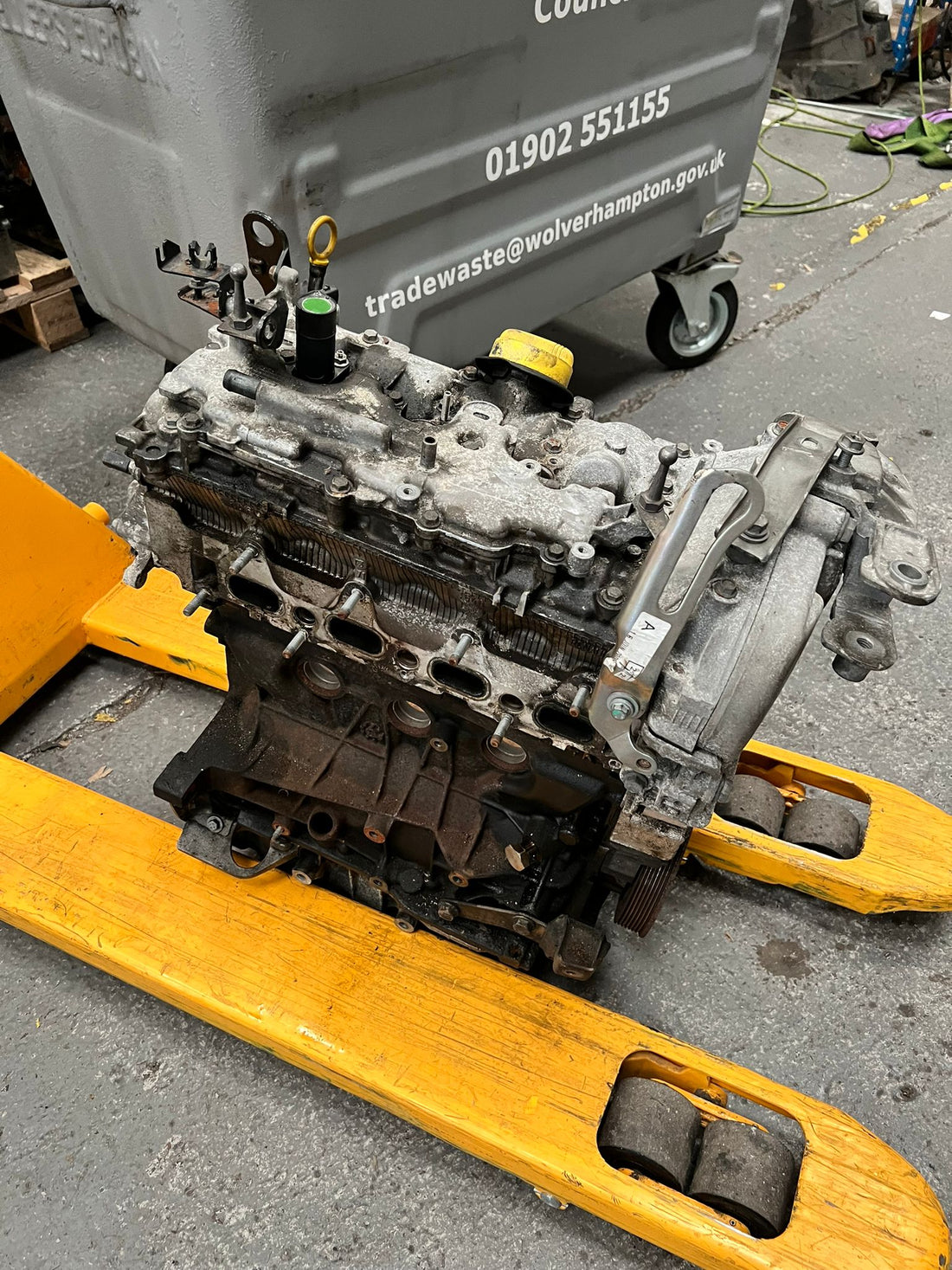 Genuine Renault Megane 2RS engine *USED*