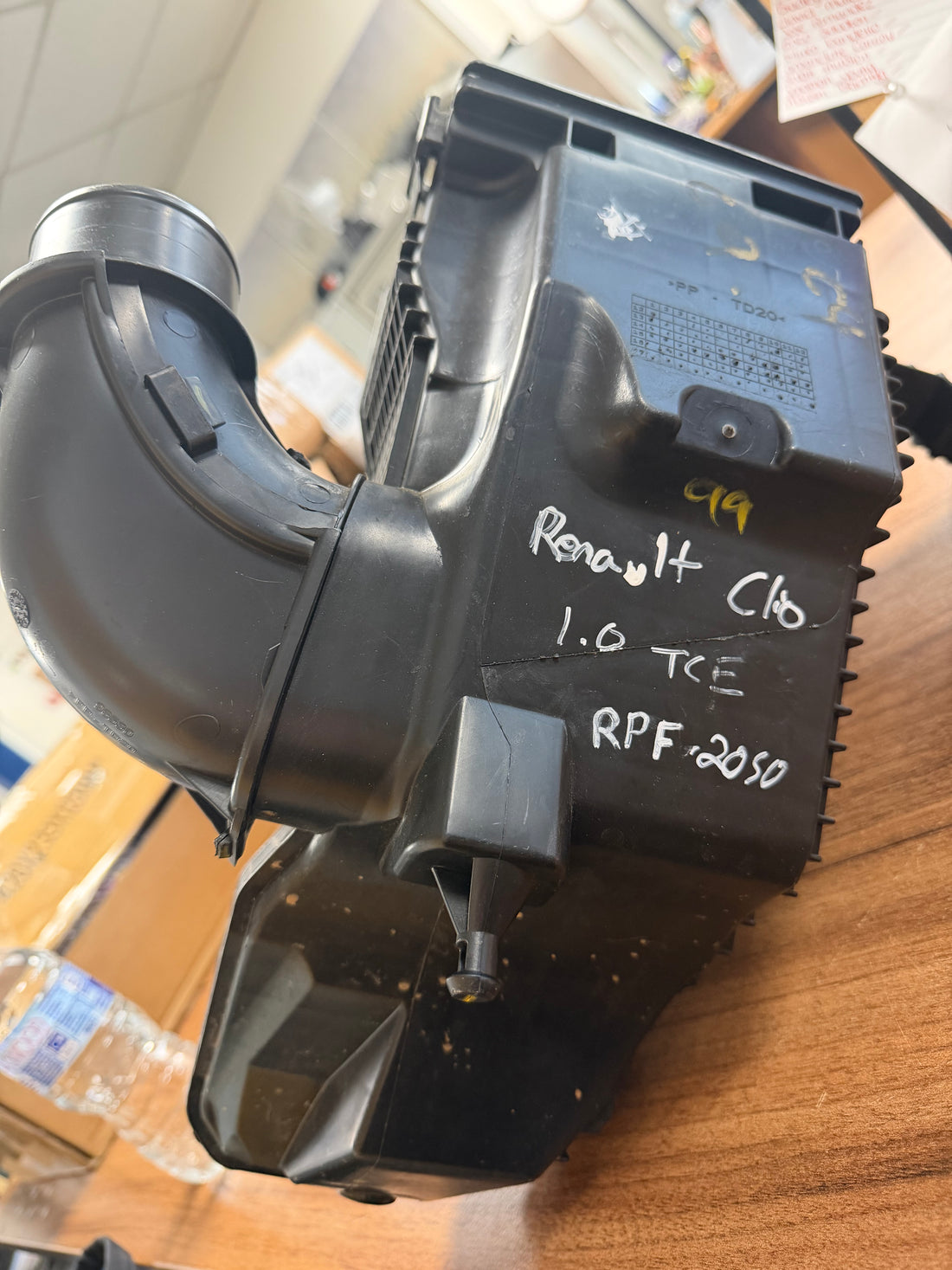RENAULT CLIO 1.0 TCE FILTER HOUSING- CLEARANCE