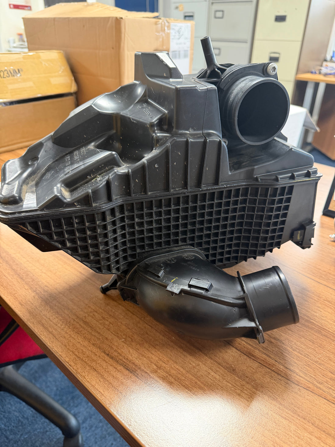 RENAULT CLIO 1.0 TCE FILTER HOUSING- CLEARANCE