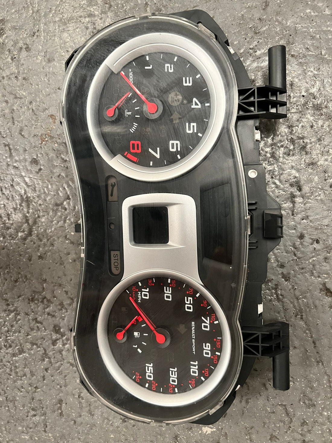 Genuine Renault Clio 3RS Speedo/Clocks *USED*