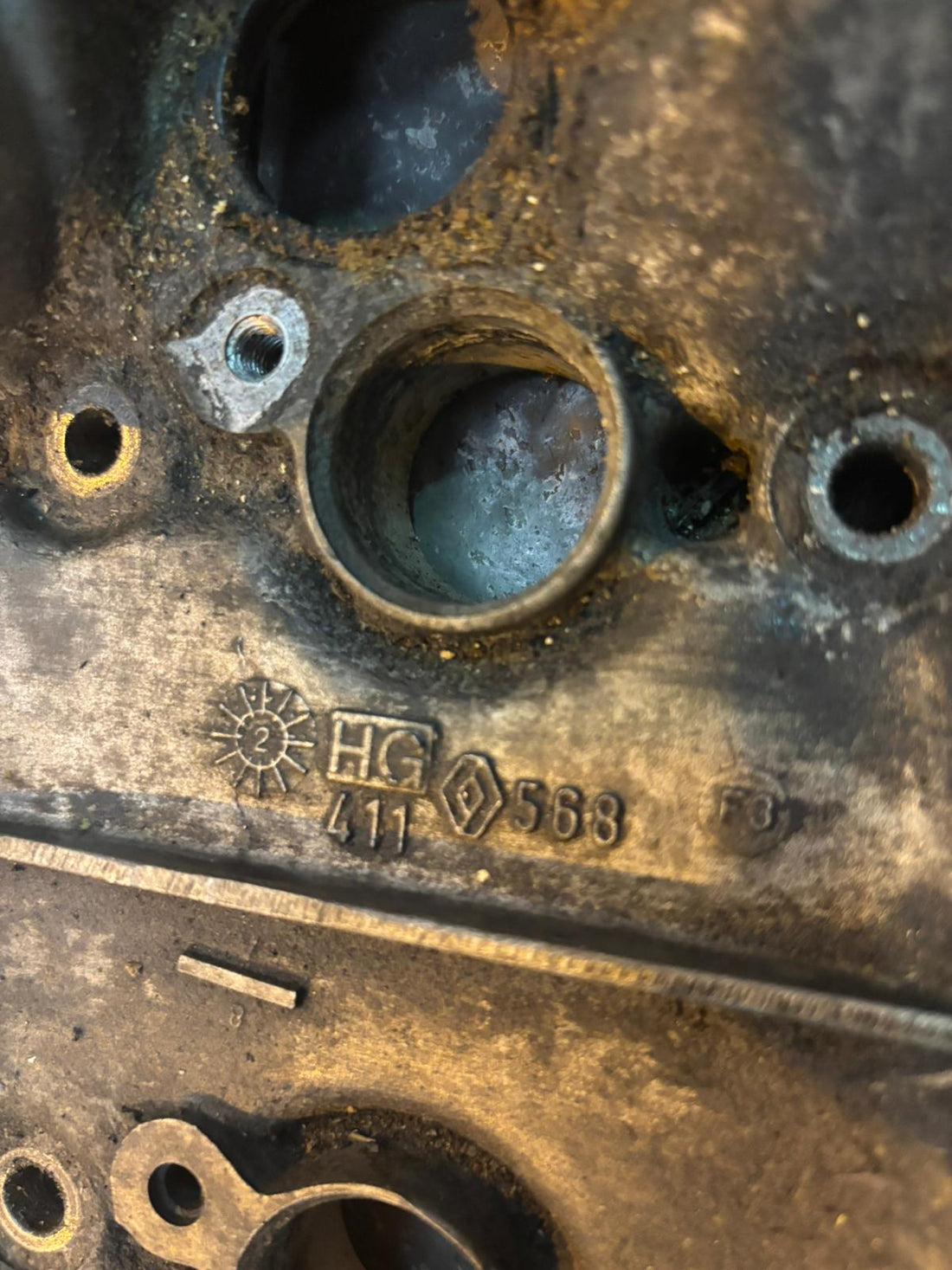 Genuine Renault Clio 172 Rocker Cover - USED