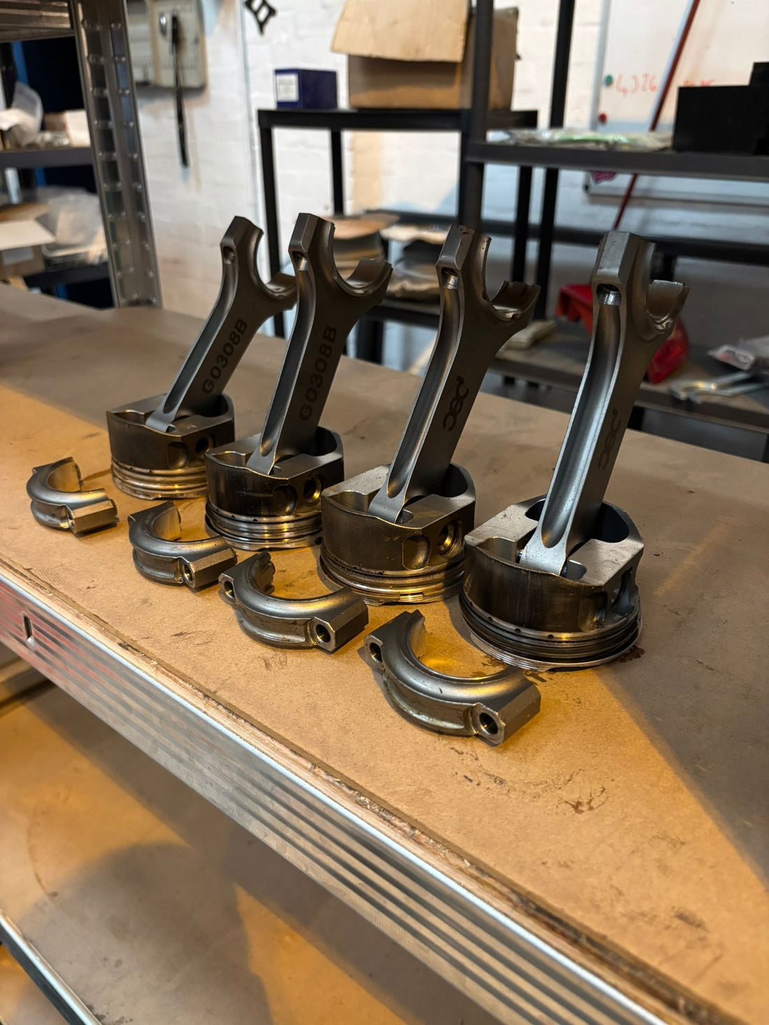 Pec Rods Abarth 500 1.4T Wossner Hard Anodised Forged Pistons and PEC Steel Con