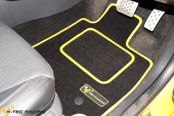 Tapis De Voiture Sur Mesure Pour Renault Clio 1 (1990-1998) - 4 Pièces, Moquette Noire, Broderie RS, Antidérapant